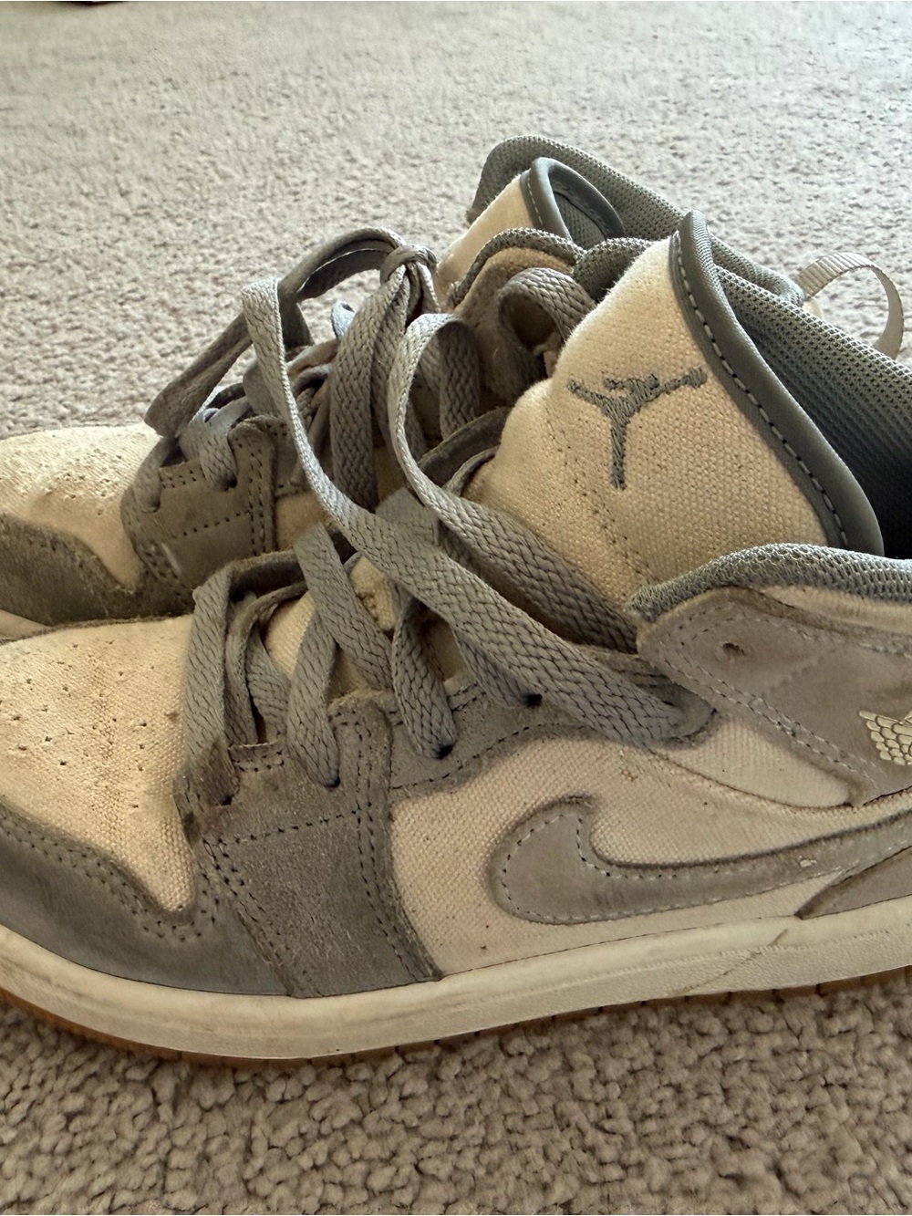 Air Jordan Kids Low-Top Sneakers in Gray and Cream Canvas
